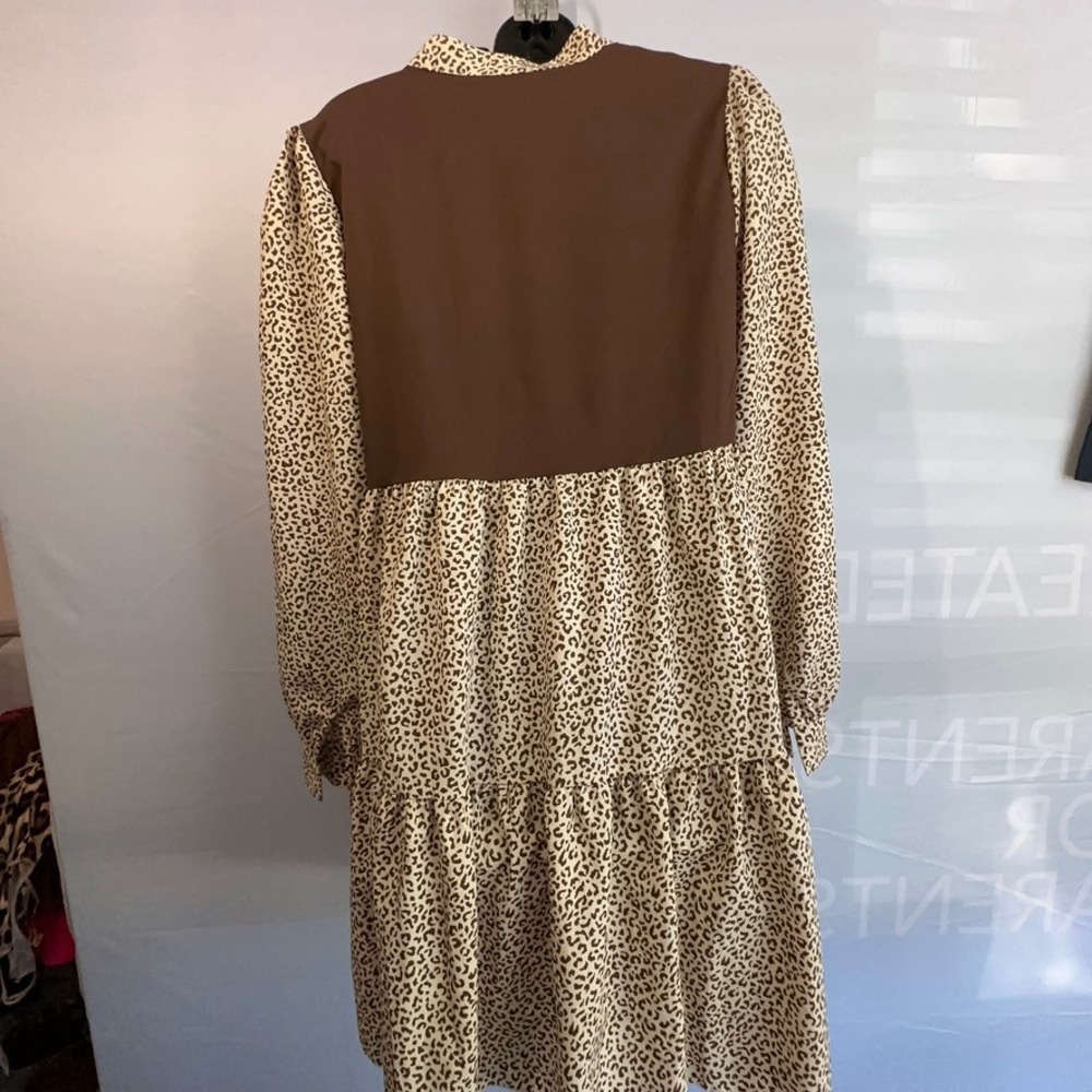 Emery Rose Leopard Print Babydoll Dress Brown Sleeves Tiered Casual SZ L - Picture 6 of 16